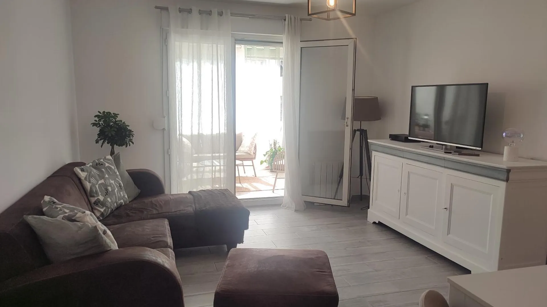 Superbe Appartement Avec Piscine L'Ete De Juin A Septembre Nizza