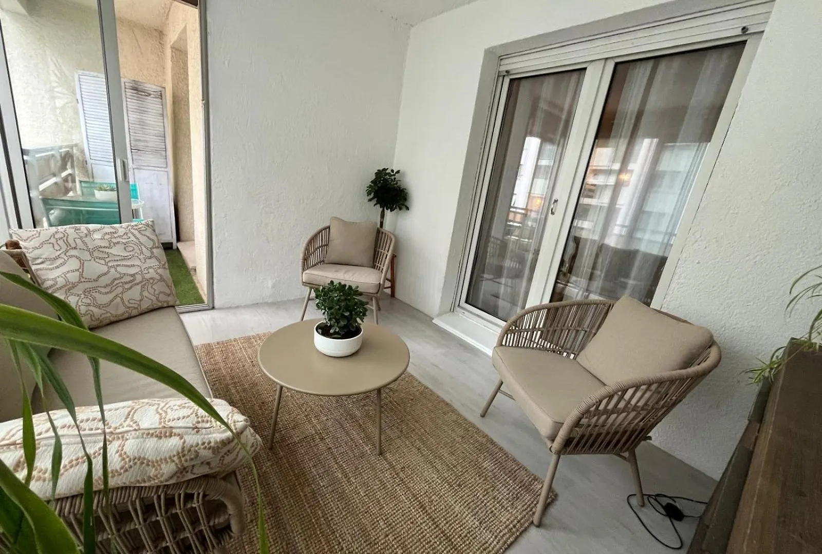 Apartamento Superbe Appartement Avec Piscine L'Ete De Juin A Septembre Nice França